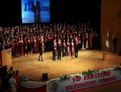 Tıp'ta mezuniyet coşkusu